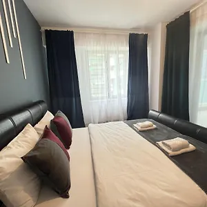 Upground Apartahotel